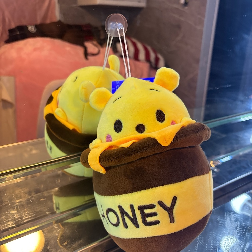 Winnie the Pooh plushy!!
